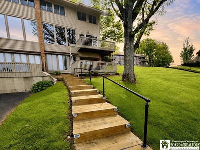 19 Seneca Dr