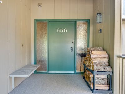 Property at 68656 E Bowmans Cir, Welches, OR