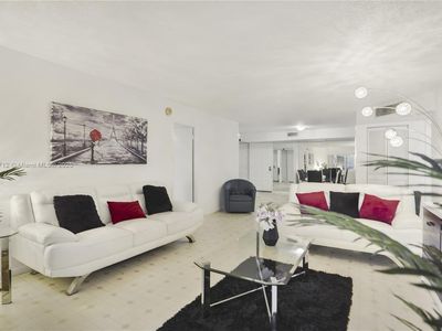 5961 N Falls Circle Dr APT 307