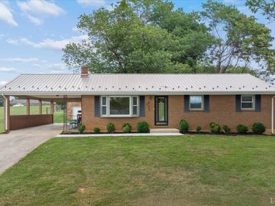 1111 Roundtree Dr