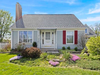 2521 Bolton Dr