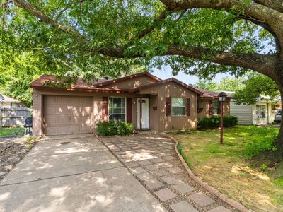 1083 Fairmeadows Cir