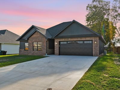 2740 S Caden Lane
