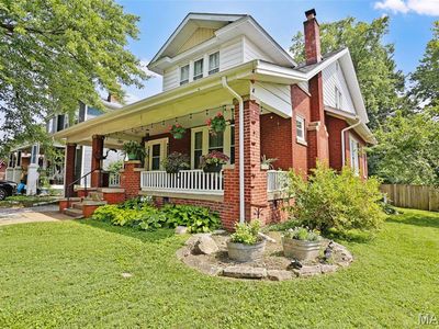 6 Halleck Ave