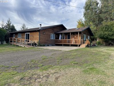 2475 S Smith River Rd