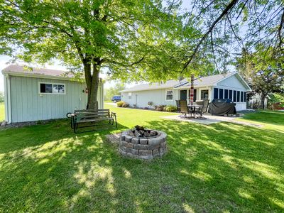 192 E Lake Dr
