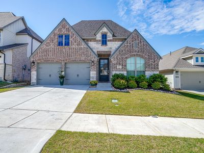 2211 Autry Ln