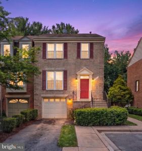 6028 Loganwood Dr