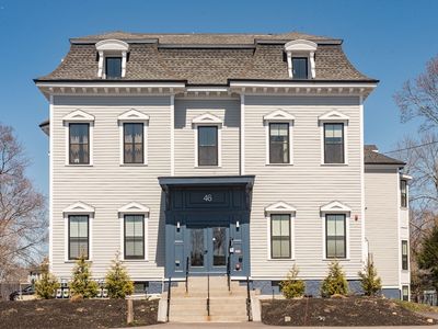 46 Union St #8