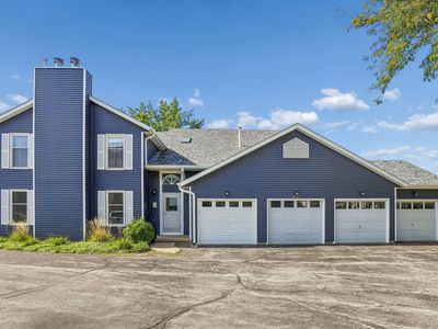 Property at 4721 Kynnelworth Dr APT 110, Bettendorf, IA