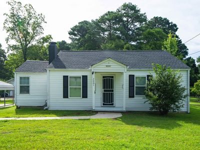 2001 Reed Rd NE