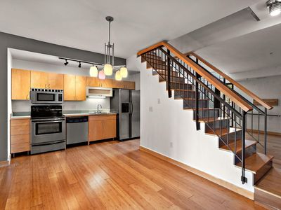 10 E 26th St APT 311