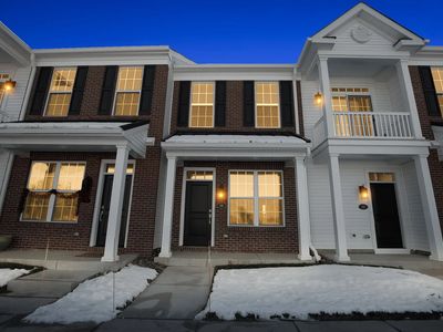38 Ivy Ln