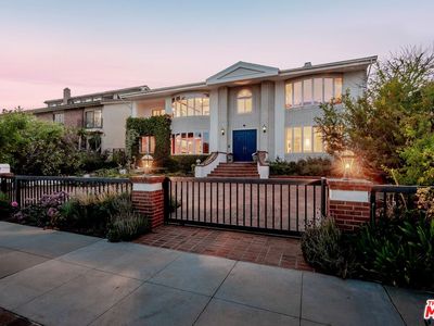 143 Marguerita Ave