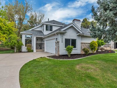 1105 Brook Cir