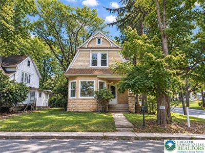 40 Fairview Ave