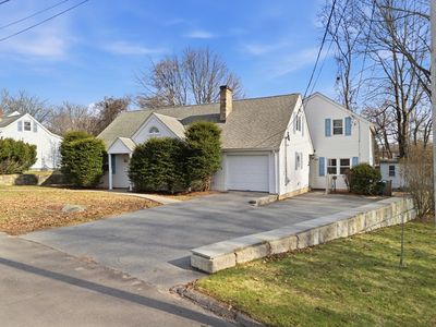 21 Janet Cir