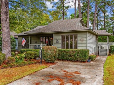 814 Colony Dr.