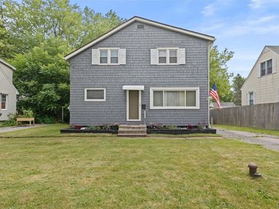 306 Boston Rd