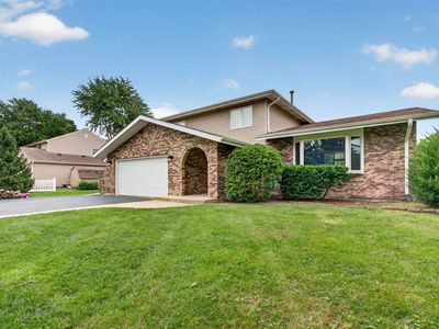 29W055 Schillinger Dr