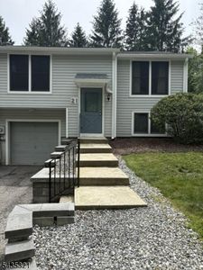 21 Quail Ct