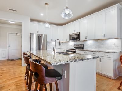 401 Emery Ln Unit 406