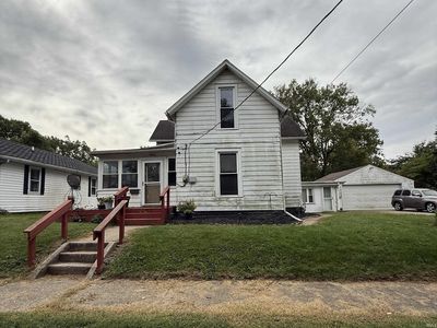 905 W Woodland Ave