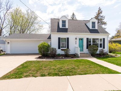 511 Garland STREET EAST East