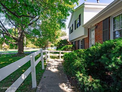 6905 S Watterson Trl