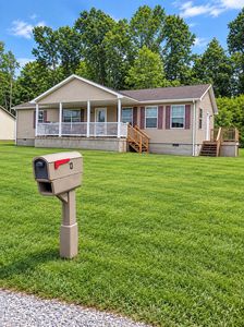 Property at 13 Tree Side Ln, Summersville, WV