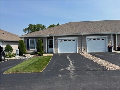 3808 Village Green Cir
