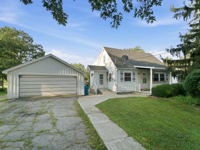 2103 E Elm St