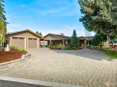 160 Horseshoe Lane