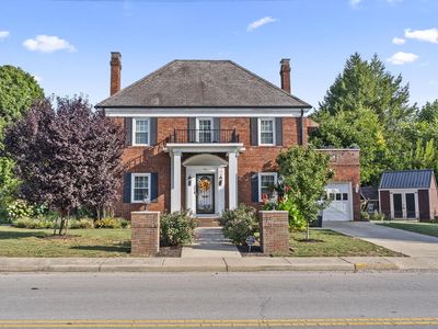 629 Arch St