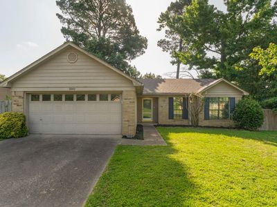 3002 Forest Dr
