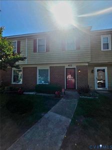 411 Newbridge Ter