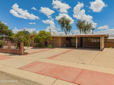 2121 W Calle Narciso