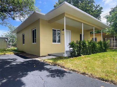 712 NW 17th Avenue