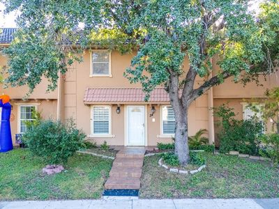 2402 N Ed Carey Dr APT 34