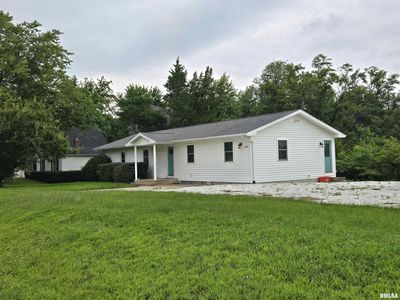 802 W Main St