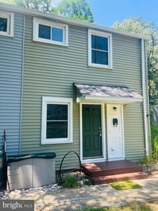1 Laurel Hill Rd