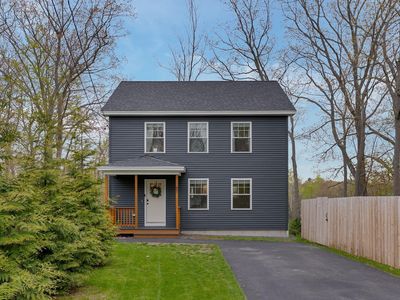 87 Chesley Avenue
