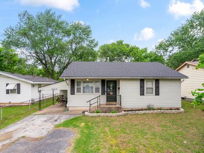 1037 N Fulbright Avenue