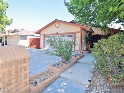 1496 Heather Ct