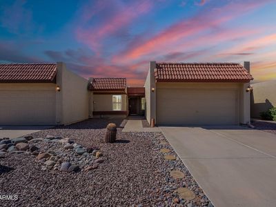 2527 E Villa Theresa Dr