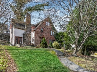Property at 342 Hillcrest Rd, Ridgewood, NJ