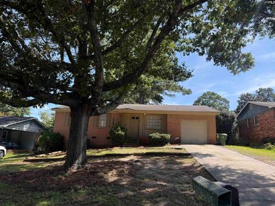 201 Ramblewood Dr