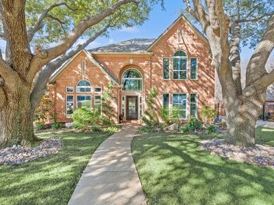 1093 Woodbriar Dr