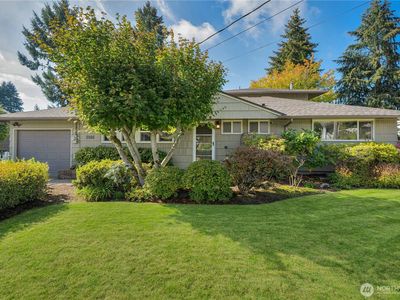 3566 Sunset Drive W