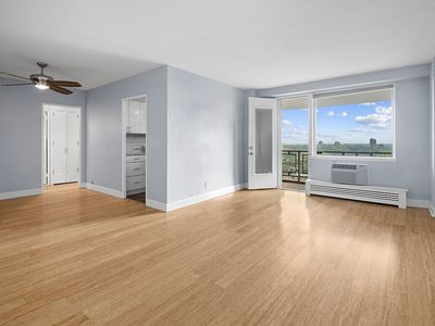 5900 Arlington Ave APT 19D